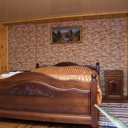 Отель Карпатське сяйво Синевир Экстерьер фото